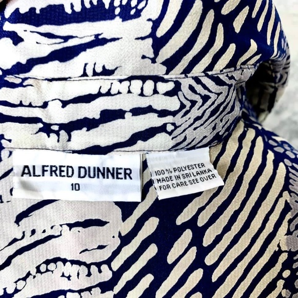 ⭐️ Alfred Dunner 90s Animal Print Navy Cream Button Up Blouse Women’s 10 - Picture 7 of 9